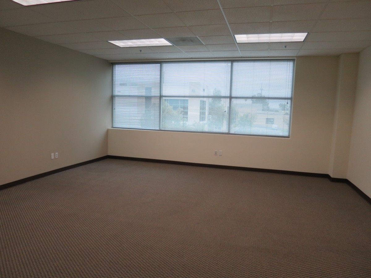 Industrial Warehouses for Lease Small industrial warehouse and flex