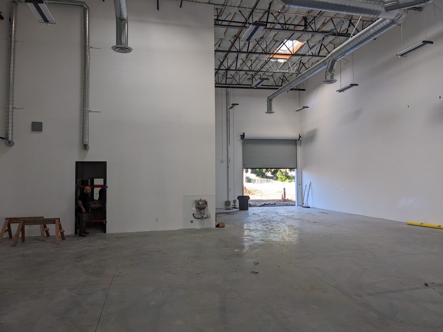 Industrial Warehouses for Lease Small industrial warehouse and flex